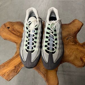 Stylish Gray and Green Men's Air Max Sneakers